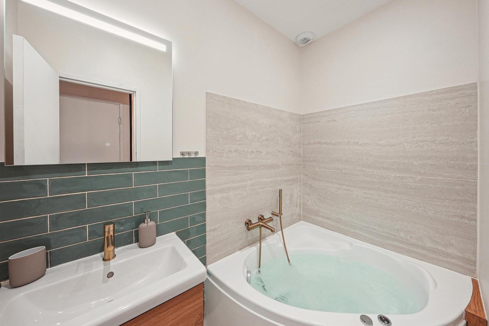 Lavie Maison Central & Hot Tub Bordeaux Eksteriør bilde